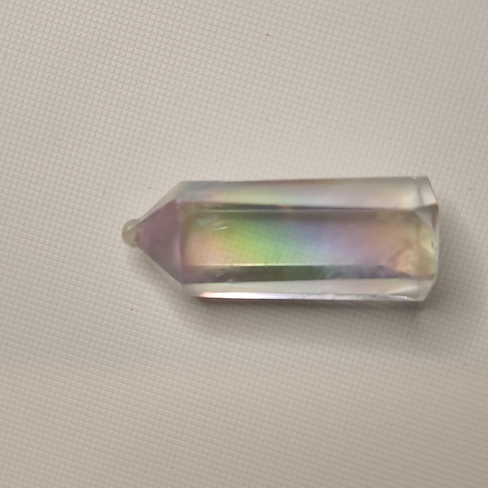 Aura clear quartz mini tower